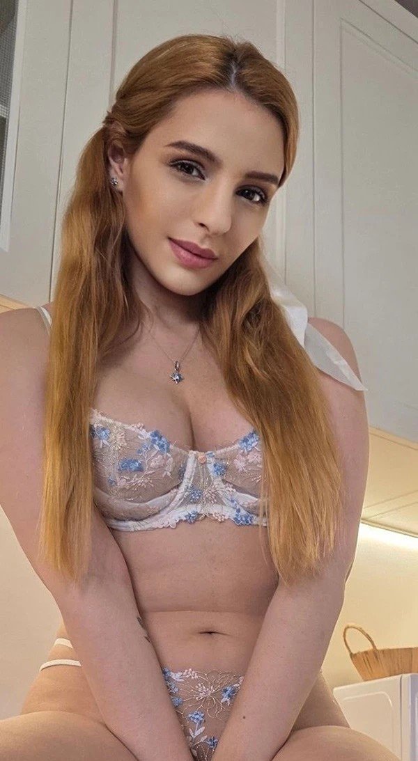 Adana Escort Kumsal’ın Sihirli Parmakları