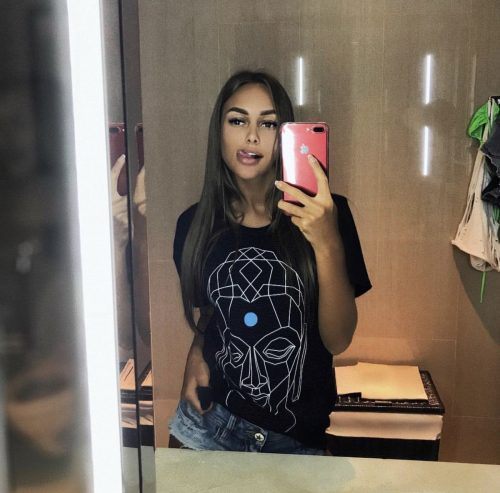 İmamoğlu Escort Necla Partnerlerini Rahatlatıyor