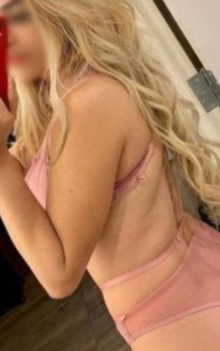 Adana Escort Sofia & Kristina ile Harika Fantezileri Yaşayın