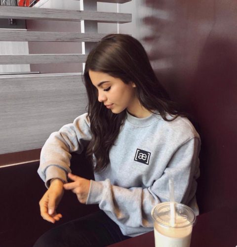 Daracık Vajinayla Ateşli Escort Çağıl Altında İnleyecek