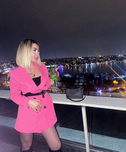 Eve Gelen Adana Escort Naz