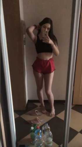Yüreğir Escort Yelda Sınırsız Eğlence Sunuyor