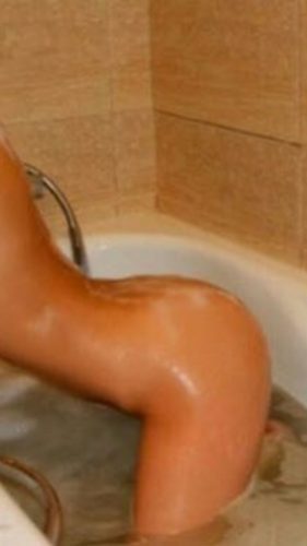 Gecelik Masaj Yapan Escort Bayan Candan
