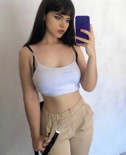 Yumurtalık Escort Sevim Şaşırtıcı Performansıyla Hayatlarınıza Giriyor