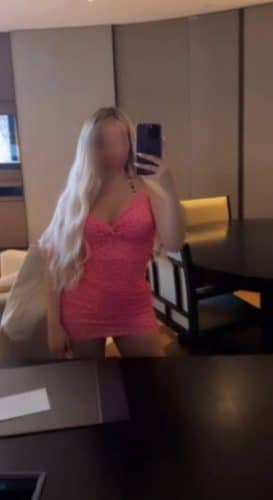 Kendi Evinde Görüşen Türbanlı Escort Ecem