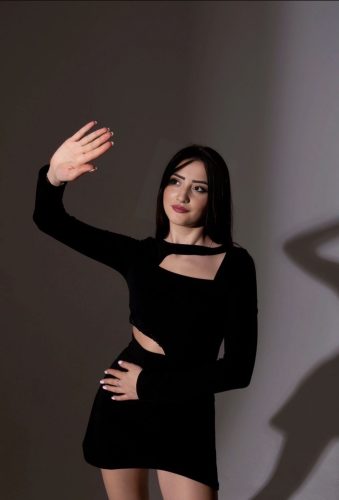Adana Escort Suna Sizin Evinize Geliyor