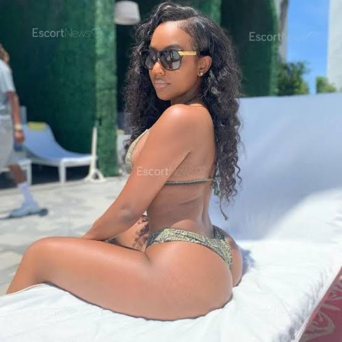 Adana Azgın Escort Daşa İle Saatler Dursun