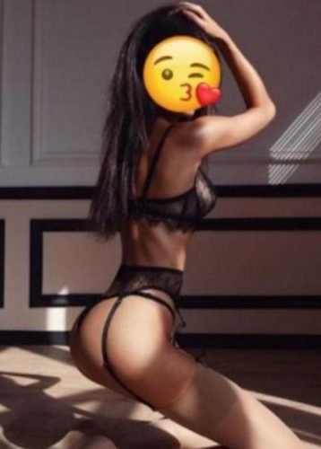 Adana Escort Ceren Sevenler İçin İdeal