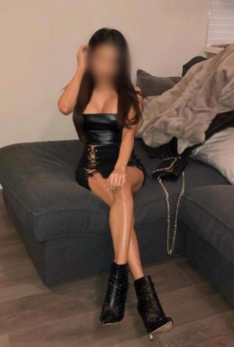 Cinsel Öğretilerde Deneyimli Öpüşen Escort Aylin