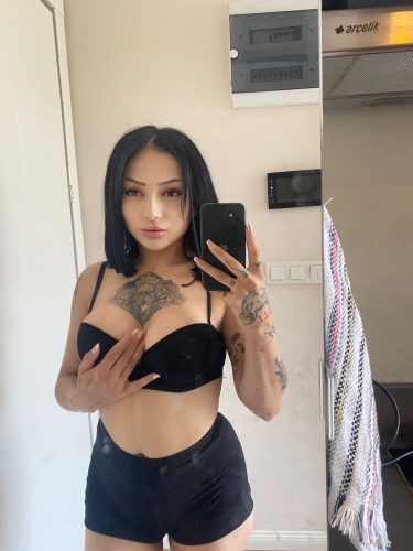 Elden ödeme alan Pozantı ucuz escort Dünya