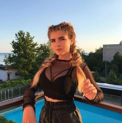 Tufanbeyli Kırmızı Rujlu Escort Ezgi
