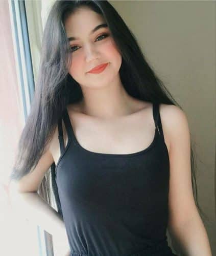Yumurtalık İnleyen Escort Özlem Kulaklarınızı Isıtacak